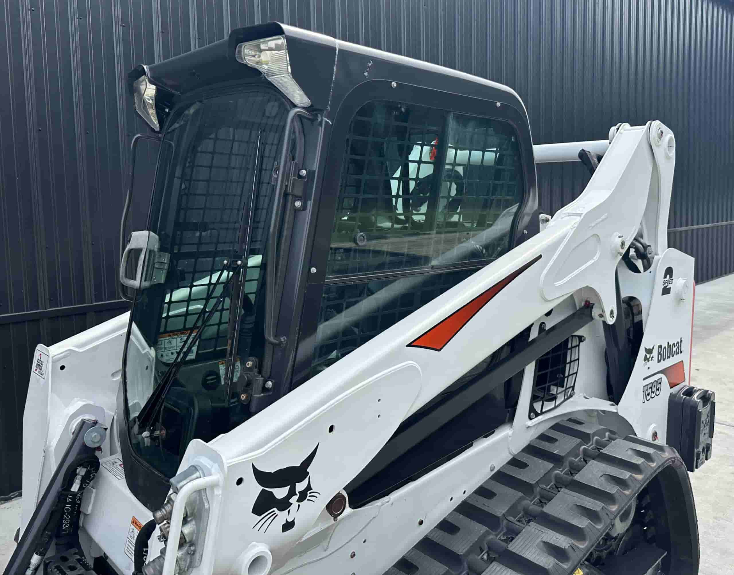 2018 BOBCAT T595 CLEAN
